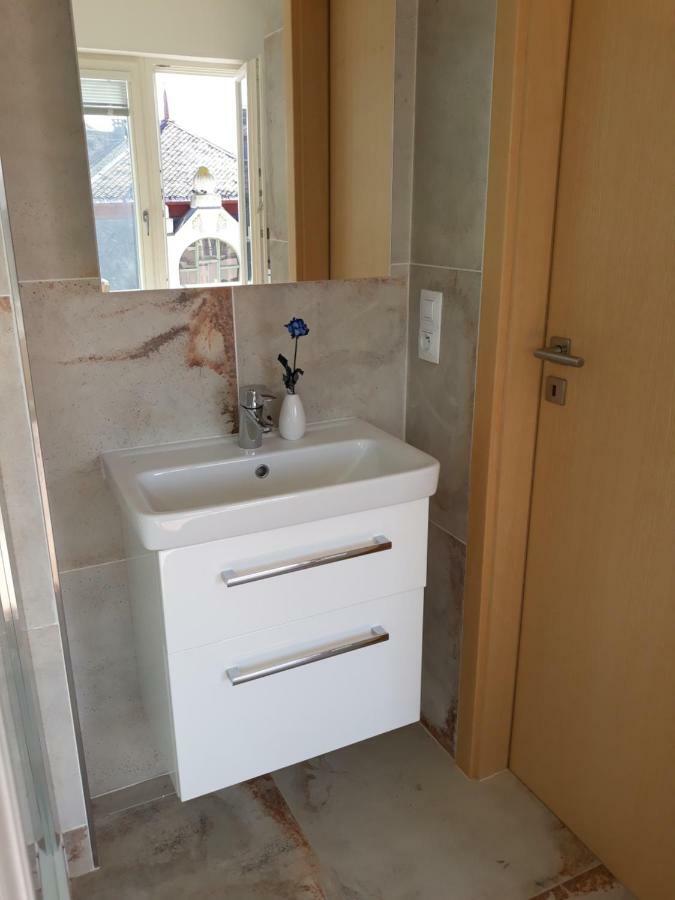 Cool Studio Apartment Prague Exterior photo